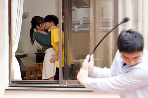 Những em nữ học sinh và những gã biến thái nơi công cộng