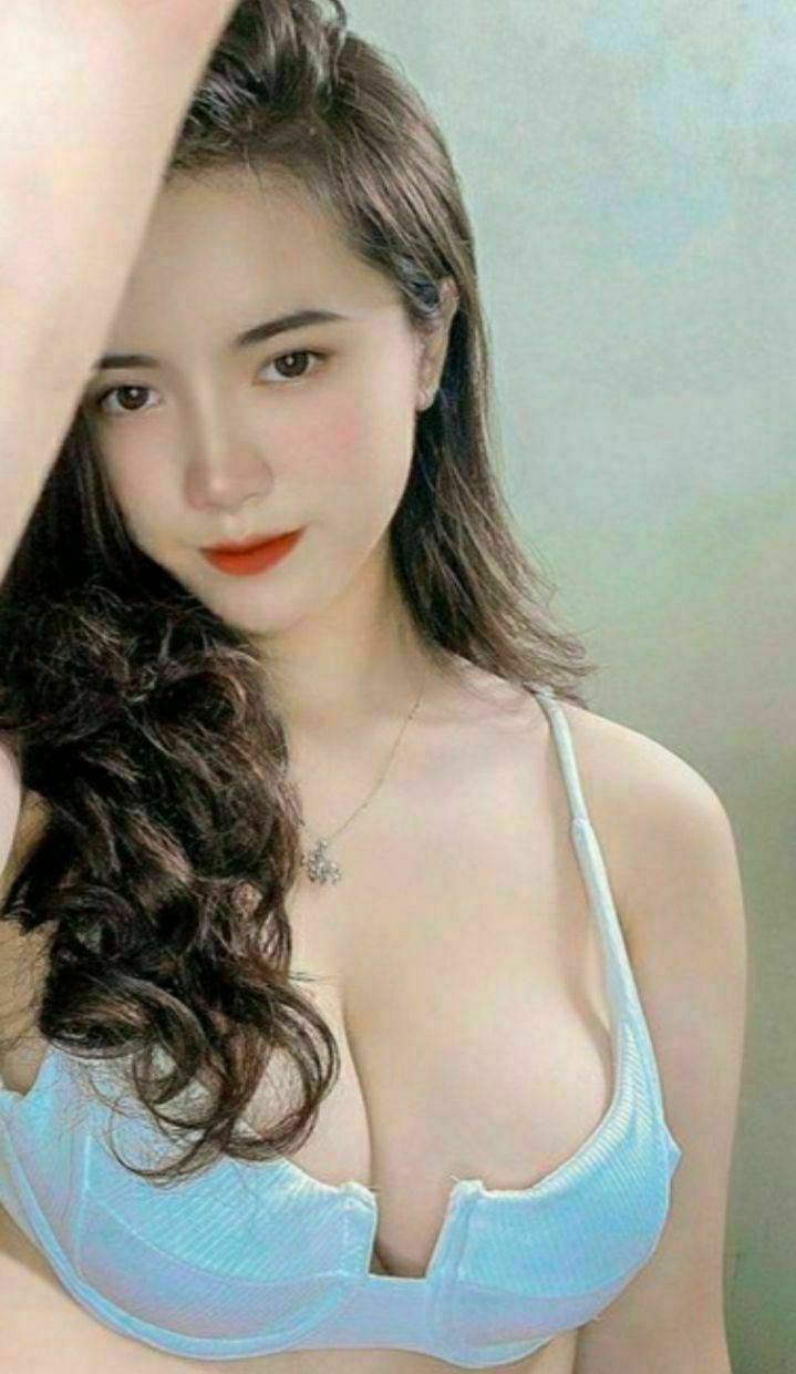 Con rên bé thôi không mẹ nghe thấy bây giờ
